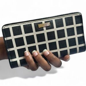 Kate Spade Black and Cream Checkered Wallet